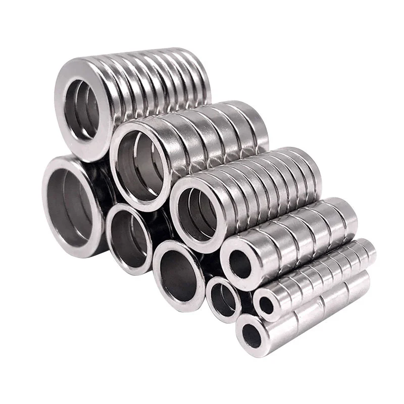 Wie unterscheidet sich ein Ringmagnet in seinen Anwendungen von einem Vollmagneten?